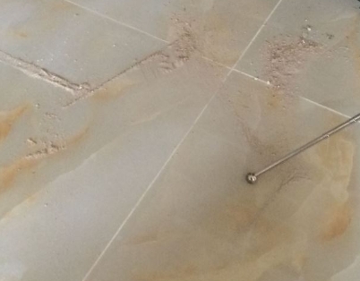广州瓷砖空鼓维修公司分享粘合剂选择不当在瓷砖铺贴过程中可能导致以下问题